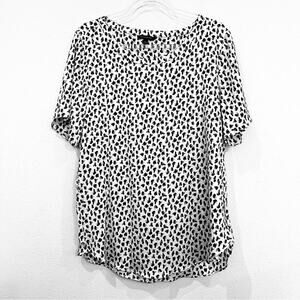 Banana Republic Black White Abstract Print Short Sleeve Pullover Blouse - Large